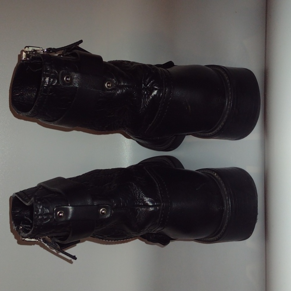GUCCI Black Leather GG Guccissima Biker Boots 🖤 AUTHENTIC! - Picture 6 of 16